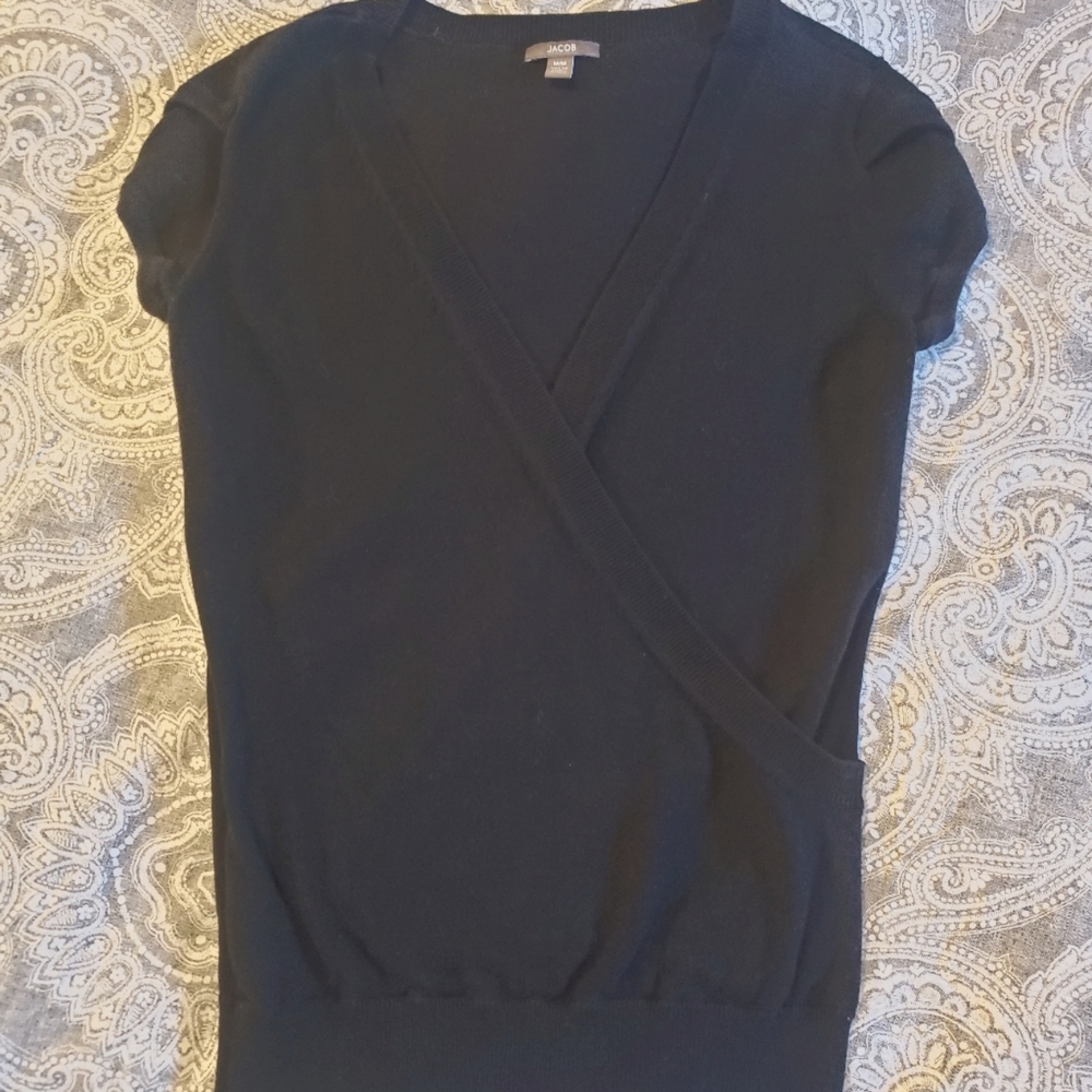 Black short sleeve sweater